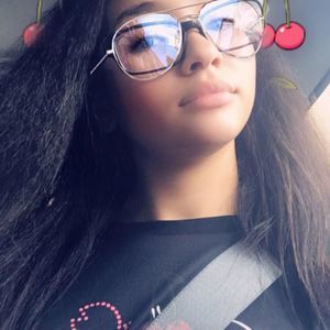 Meet your Posher, Renea